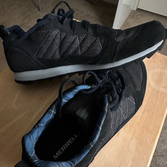 Merrell Shoes, Size 11 - Picture 5 of 6